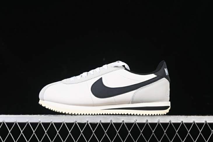 Picture of Nike Cortez _SKUfw18432315369863954fw
